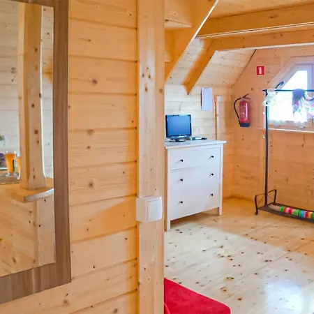 2 Bedroom Stunning In *